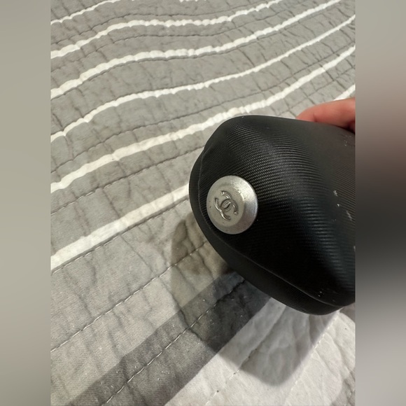 USED OLD CHANEL GLASSES CASE BLACK - Picture 2 of 4